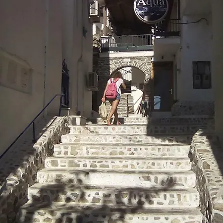 Homestay O Xsenonas Tis Elenis Batsi (Andros)